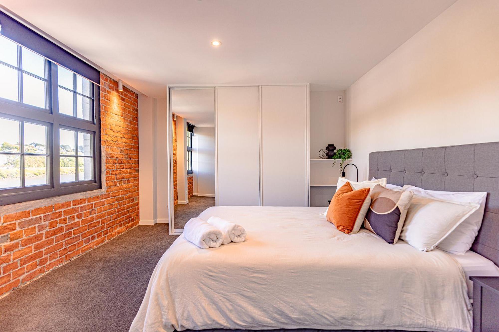 Johnston Apartments - Award-Winning Building, Your Unforgettable Stay Whanganui Exterior foto